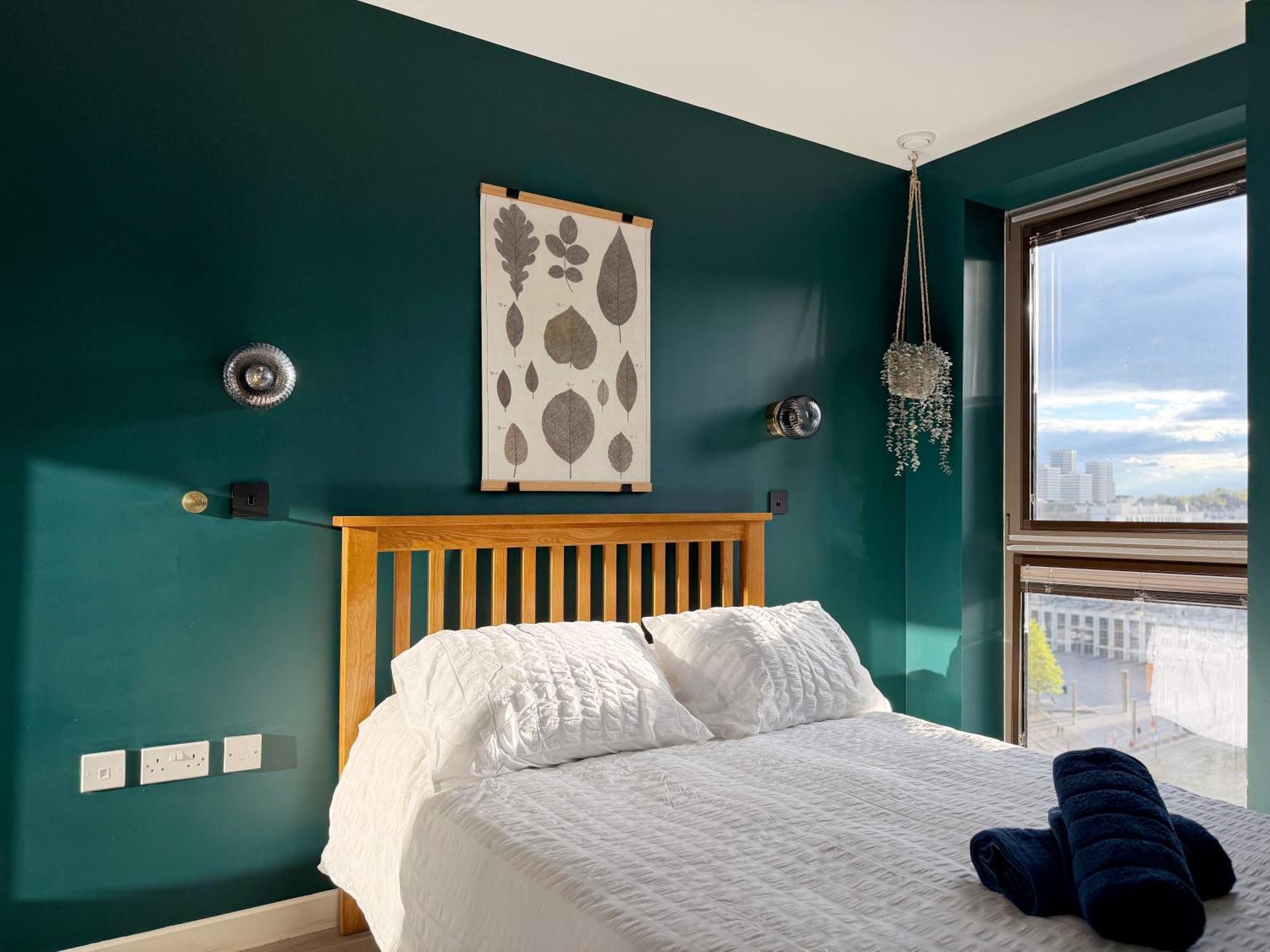 George's Place In Wembley - Close To Wembley Stadium & Wembley Arena London